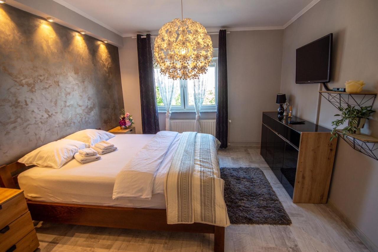 Apartman Pannonica Pin 0-24H Slavonski Brod Exterior foto