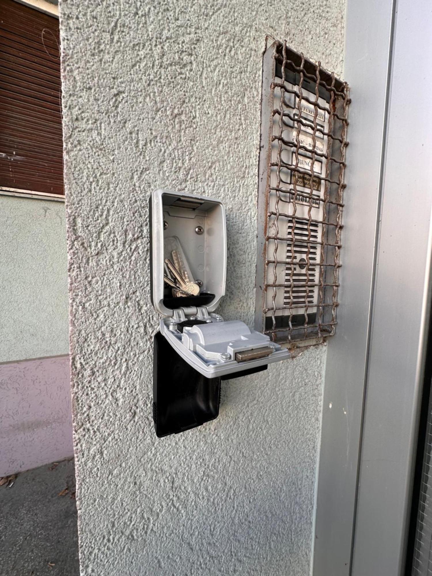Apartman Pannonica Pin 0-24H Slavonski Brod Exterior foto